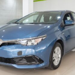 TOYOTA_AURIS_1